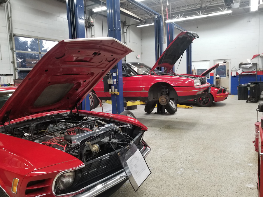 Crosstown Auto Repair | 900 Burnsville Pkwy, Burnsville, MN 55337, USA | Phone: (952) 890-9760