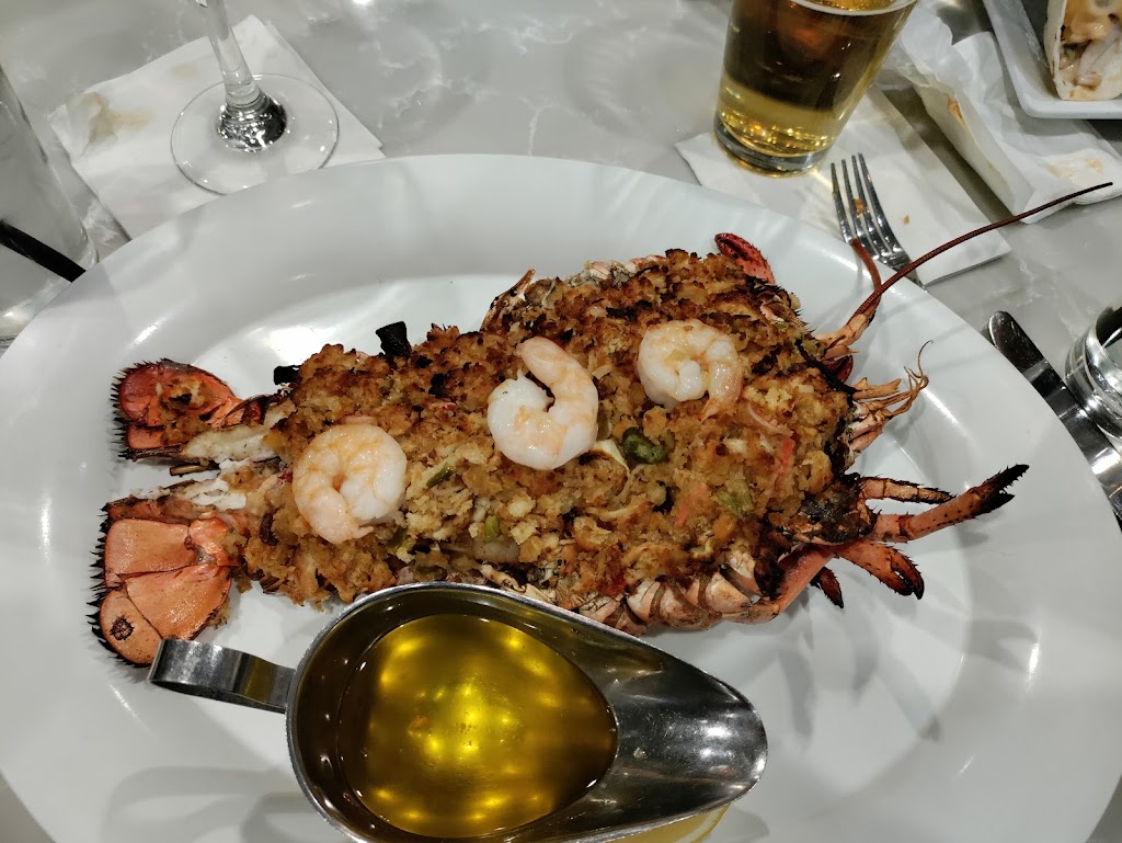 Bay Pointe Waterfront Restaurant | 64 Washington Ct, Quincy, MA 02169, USA | Phone: (617) 472-3200