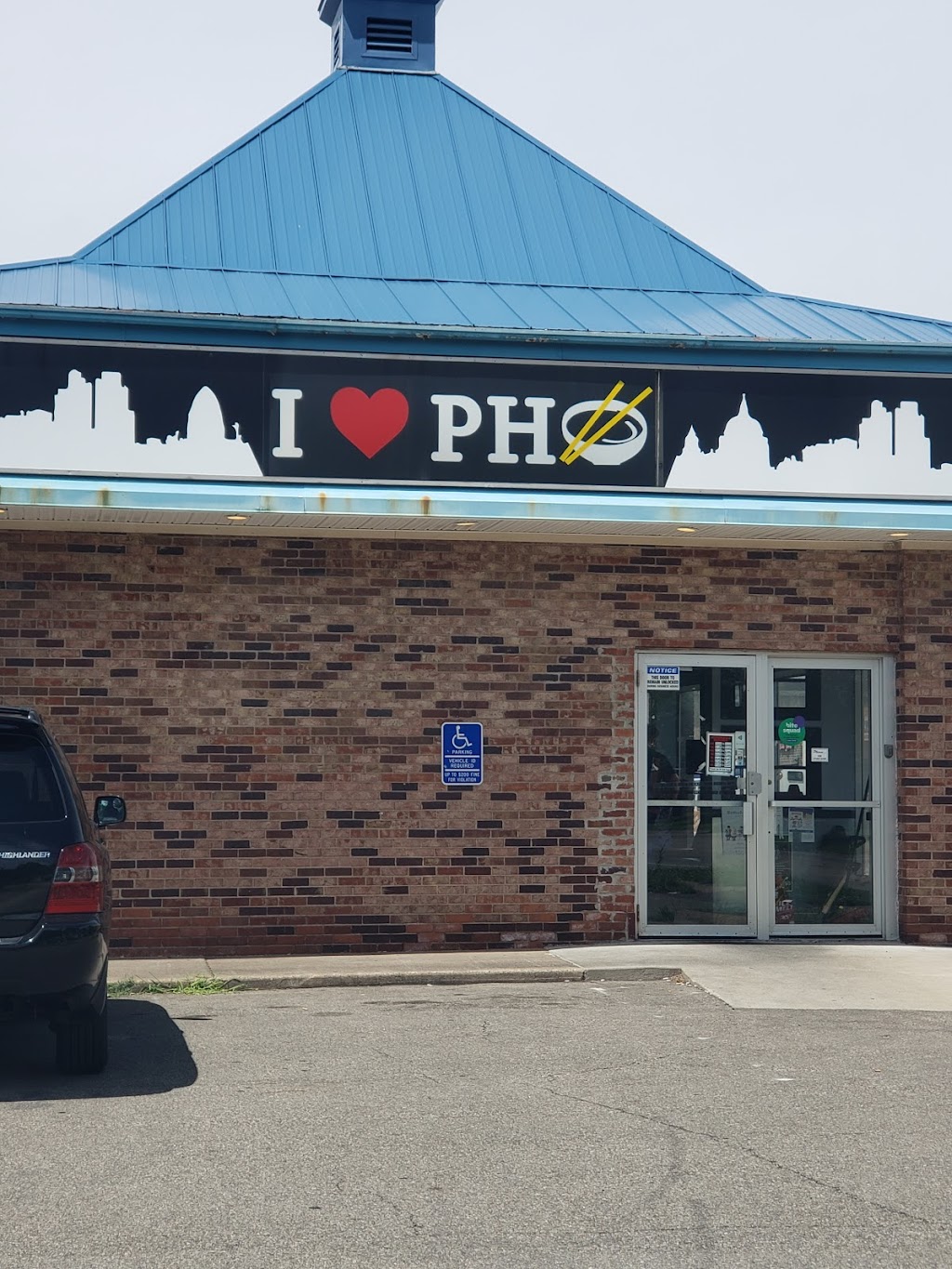 I Heart Pho | 850 Maryland Ave E, St Paul, MN 55106, USA | Phone: (651) 600-3724