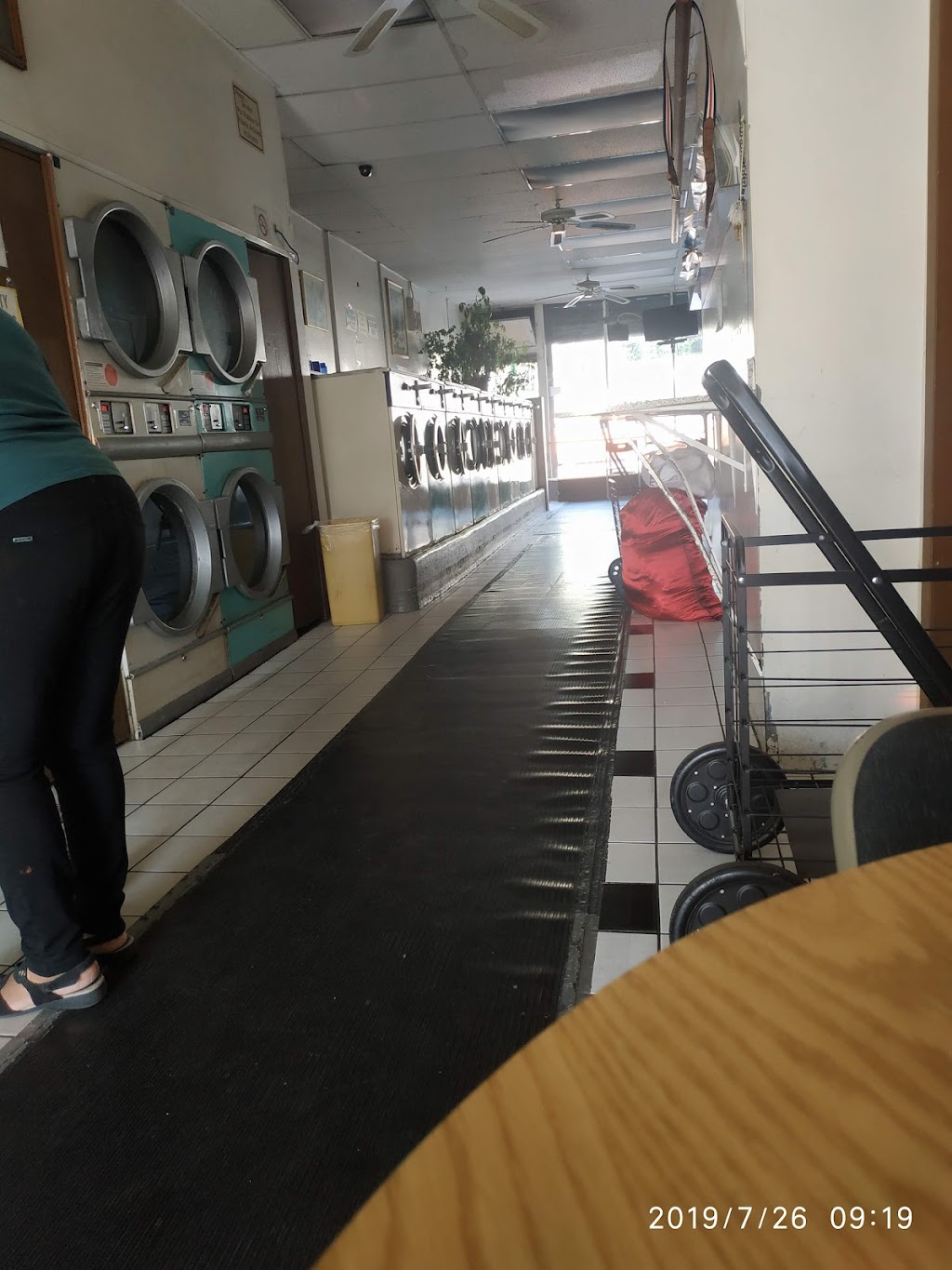 MCDM Laundromat 21208 Hillside Avenue, Queens, NY 11427, USA