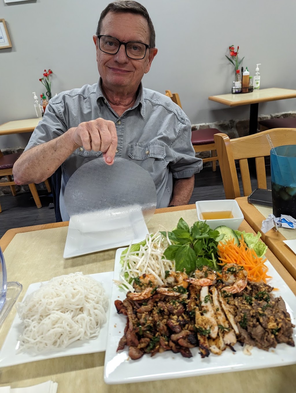 LE’S PHO | 5040 W State Rd 46 #1114, Sanford, FL 32771, USA | Phone: (407) 321-9015