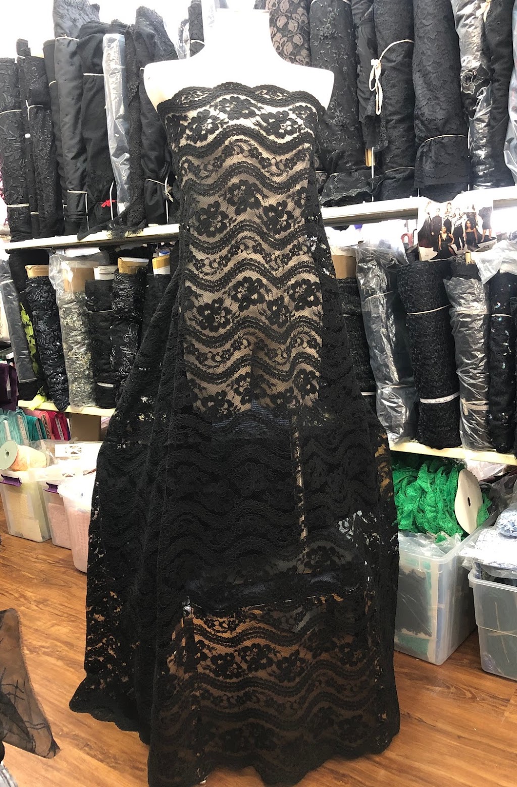 Allyns Fabric & Bridal Supply | 3200 S Acoma St, Englewood, CO 80110, USA | Phone: (303) 377-4969