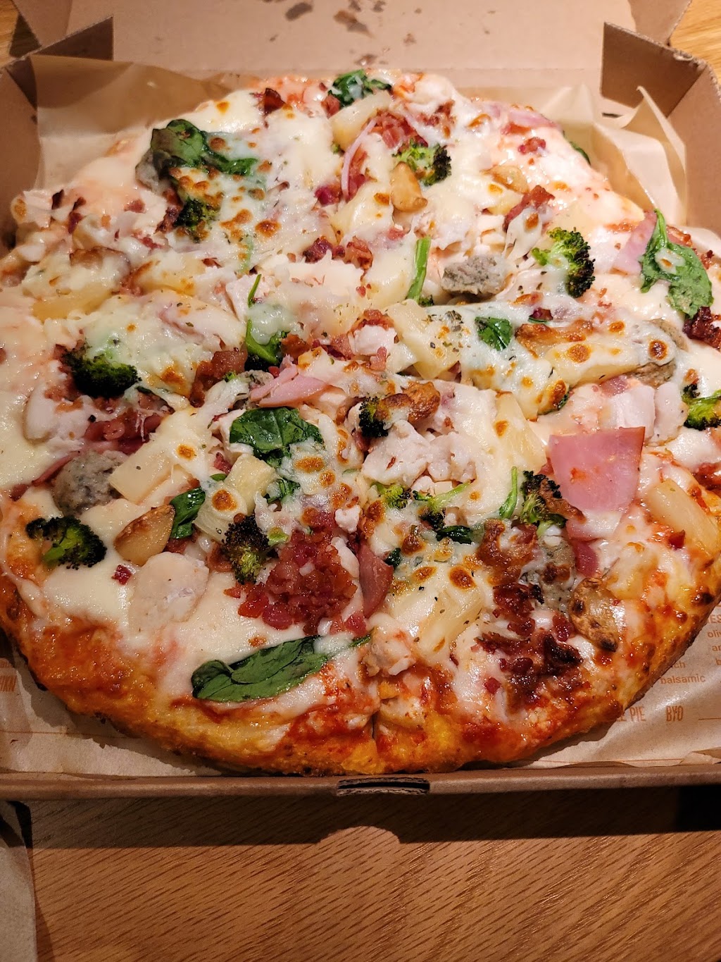 Blaze Pizza | 301 N Pepper Ave, Colton, CA 92324, USA | Phone: (909) 632-4455