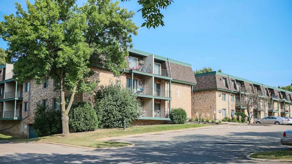 Glen Pond Apartments | 1364 High Site Dr, Eagan, MN 55121, USA | Phone: (651) 454-2221