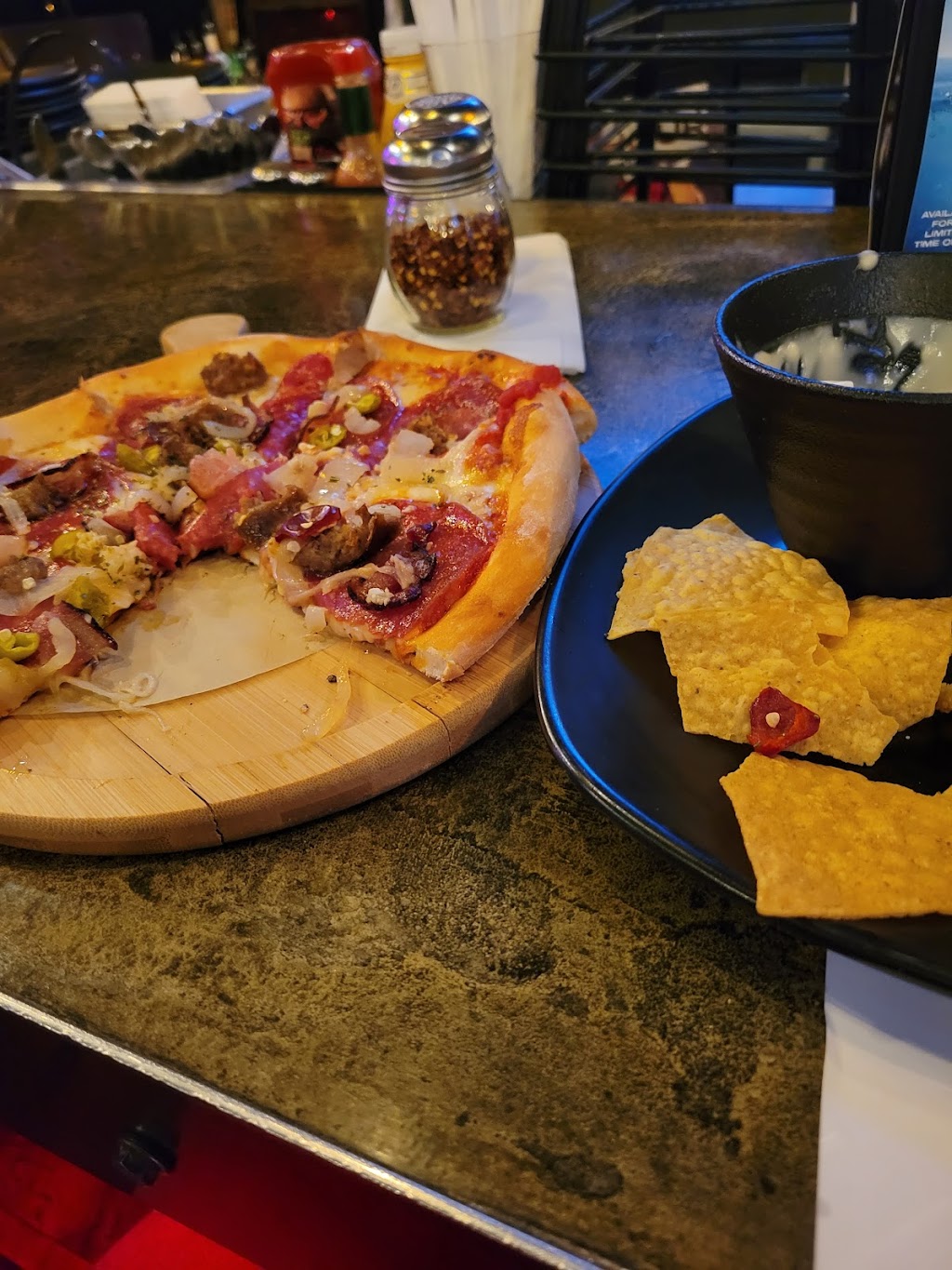 The Rock Wood Fired Pizza | 7399 W Alaska Dr, Denver, CO 80226, USA | Phone: (303) 454-3282