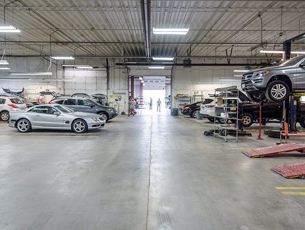 Great Plains Auto Body | 1328 35th Ave, Council Bluffs, IA 51501, USA | Phone: (712) 256-8100