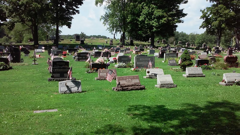 Hubbard Union Cemetery | 210 Oakdale Ave SE, Hubbard, OH 44425, USA | Phone: (330) 534-1633