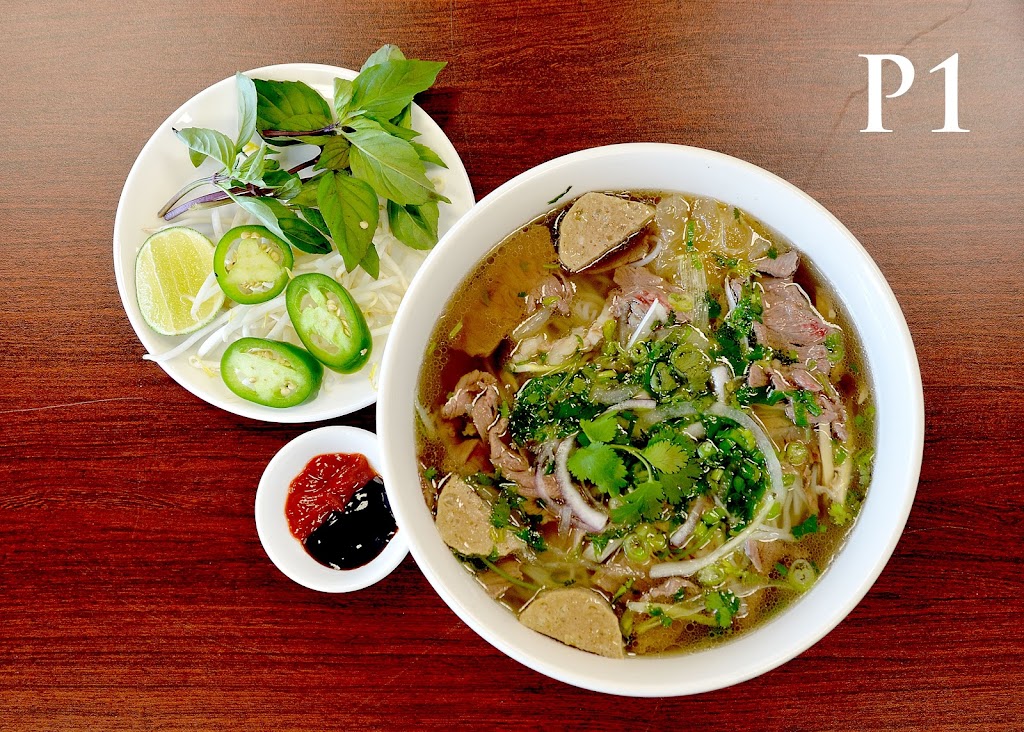 Pho Vung Tau Bay | Vietnamese Cuisine | 5880 Antelope Rd Ste 200, Sacramento, CA 95842, USA | Phone: (916) 721-0111