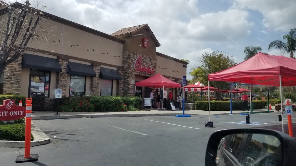 Chick-fil-A | 3640 Grand Ave, Chino Hills, CA 91709, USA | Phone: (909) 628-4000