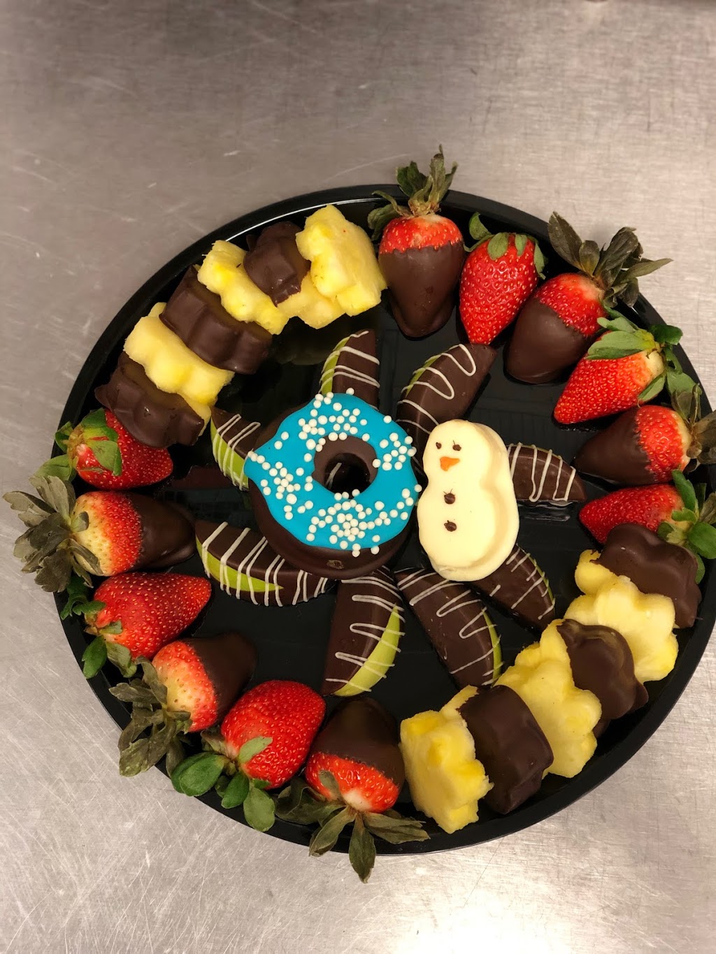 Edible Arrangements | 8300 Tamarack Village Suite 108, Woodbury, MN 55125, USA | Phone: (651) 330-9653