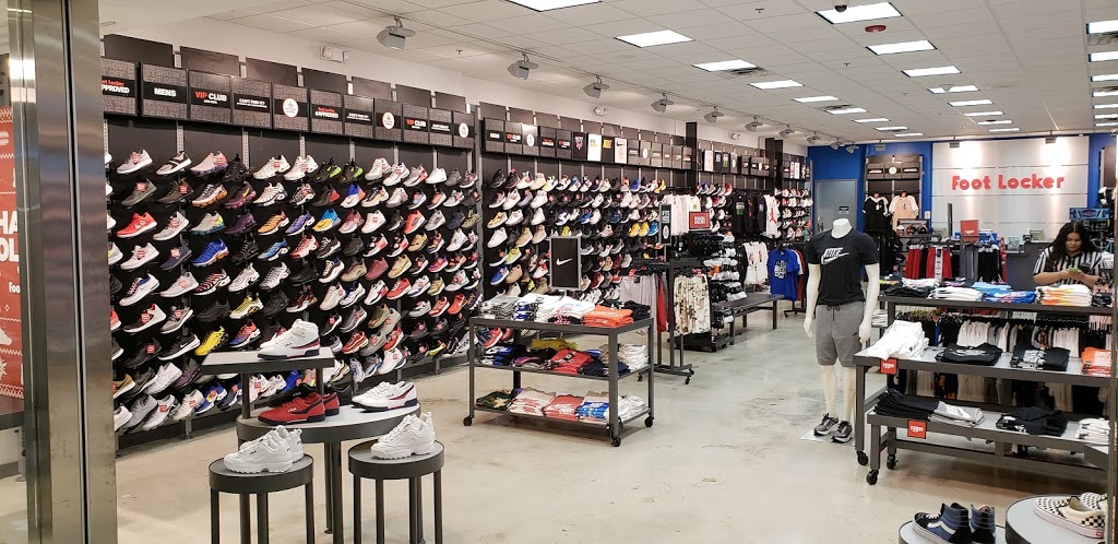 Foot Locker | 7795 W Flagler St Space 26, Miami, FL 33144, USA | Phone: (305) 264-9977