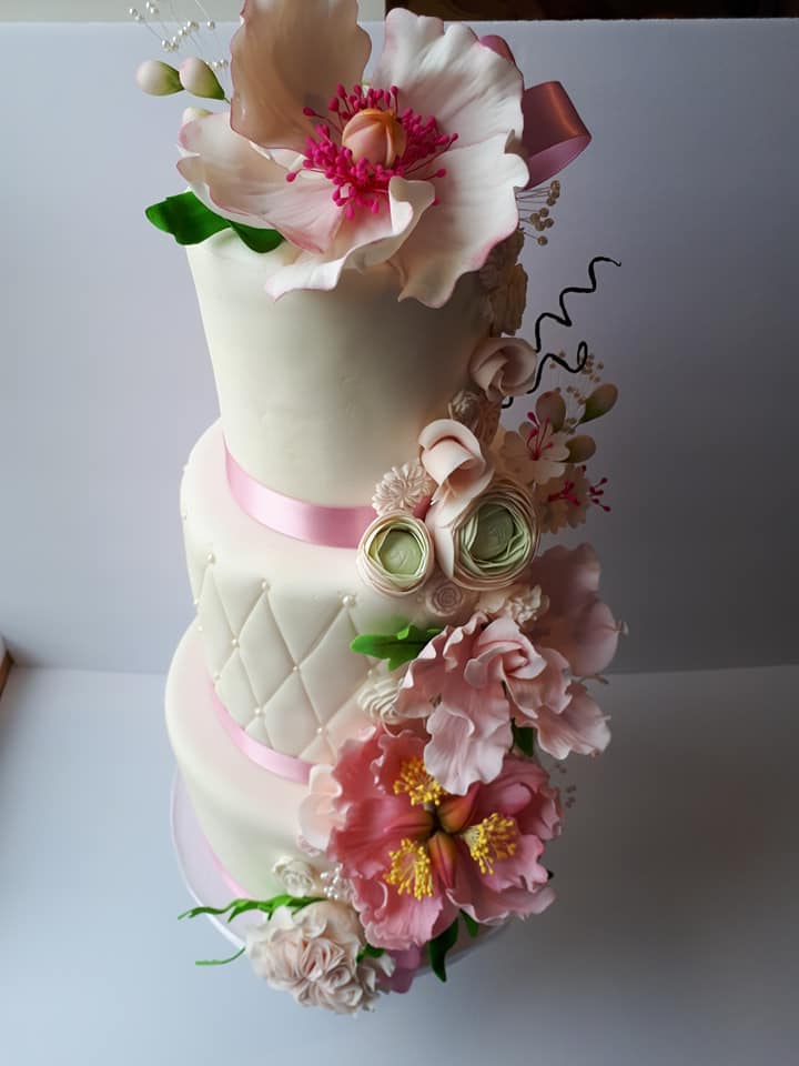 Cakes By the Lake Niagara | 38 Beachaven Dr, St. Catharines, ON L2M 1A5, Canada | Phone: (289) 228-4325