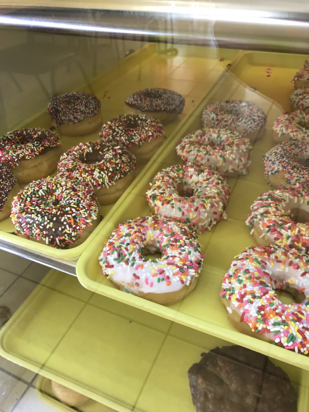 Campbell Donuts | 581 W Campbell Rd, Richardson, TX 75080, USA | Phone: (214) 463-1605