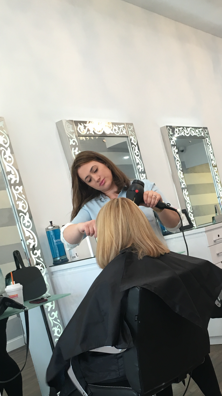 Mode De Vie Hair Studio | 16 John R Albanese Pl, Eastchester, NY 10709, USA | Phone: (914) 222-9345