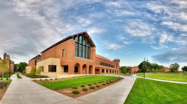 University of Northwestern – St. Paul | 3003 Snelling Ave N, Roseville, MN 55113, USA | Phone: (651) 631-5100