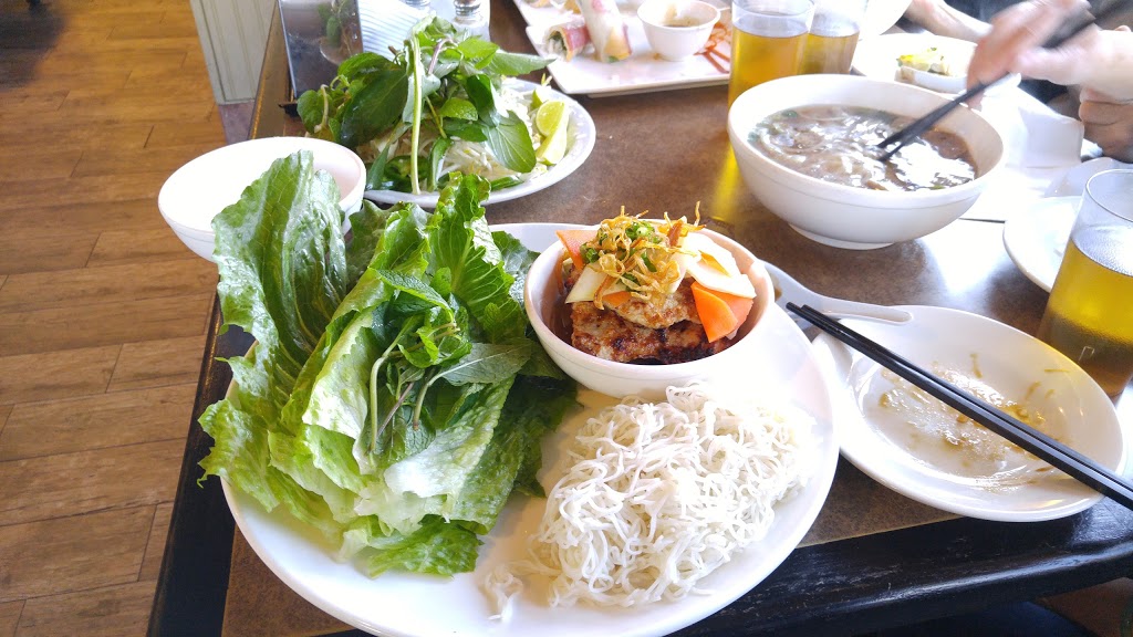 Phở Ao Sen | 665 CA-123, Albany, CA 94706, USA | Phone: (510) 679-5000