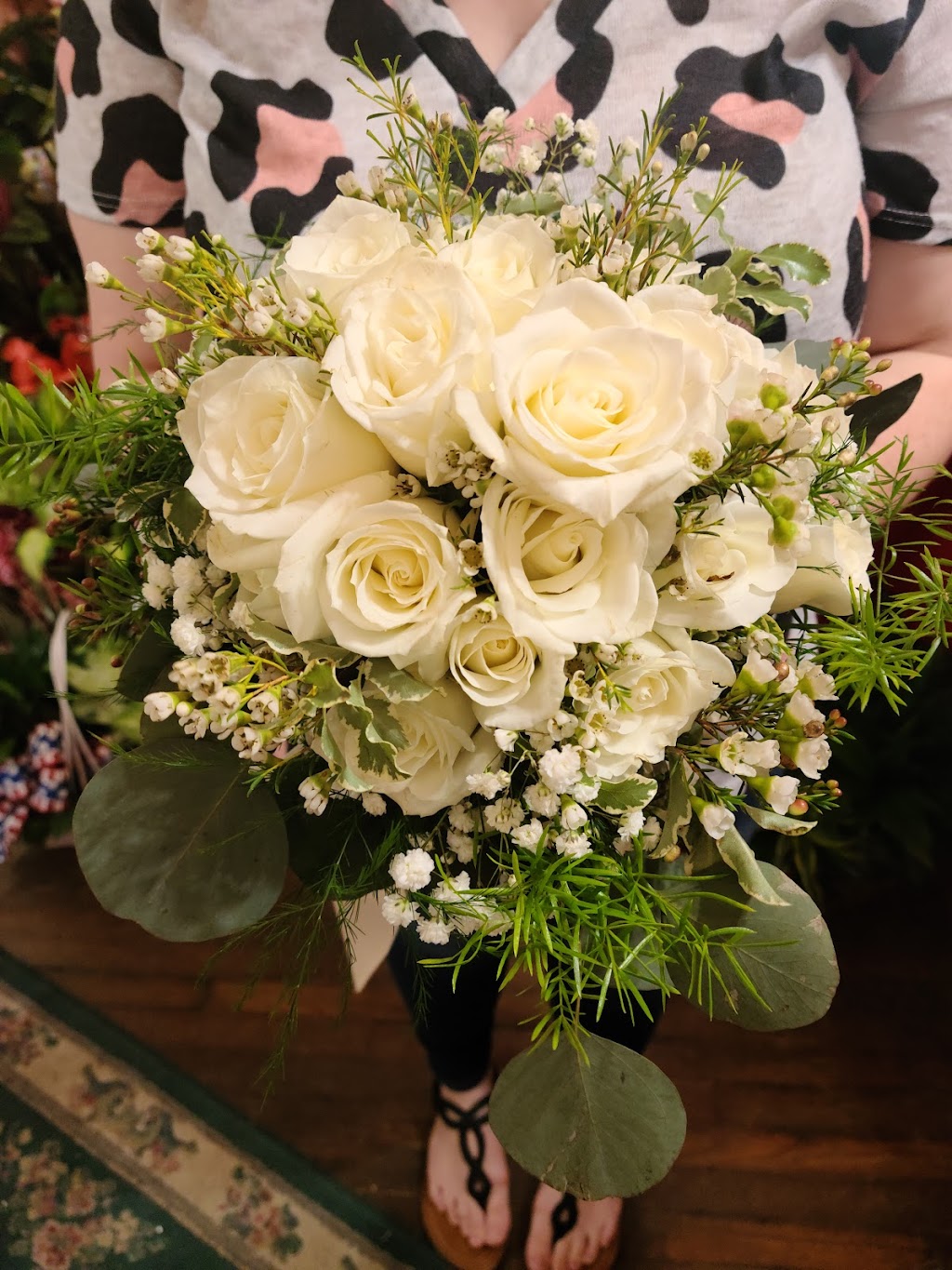 Blossoms and Heirlooms Florist | 107 Highland Ave, Vine Grove, KY 40175, USA | Phone: (270) 877-2884