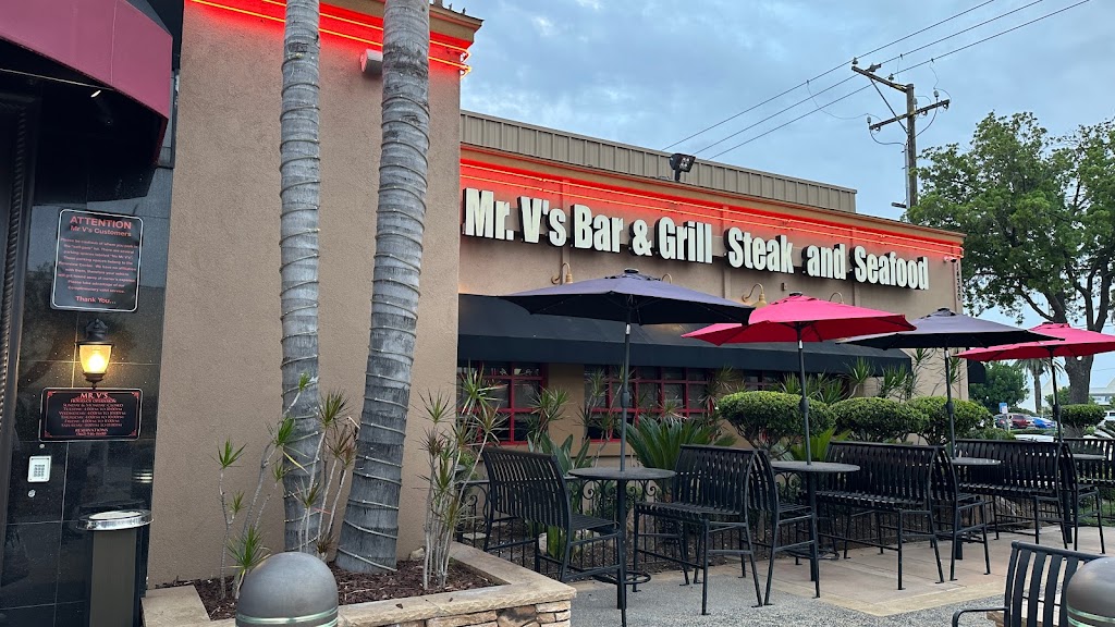 Mr. Vs Bar and Grill | 14320 Valley View Ave, La Mirada, CA 90638, USA | Phone: (562) 946-8600