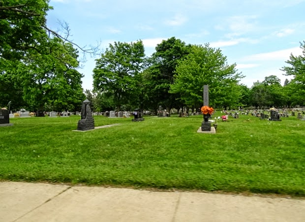 Woodlawn Cemetery | 1605 Center St, Auburn, IN 46706, USA | Phone: (260) 925-0987