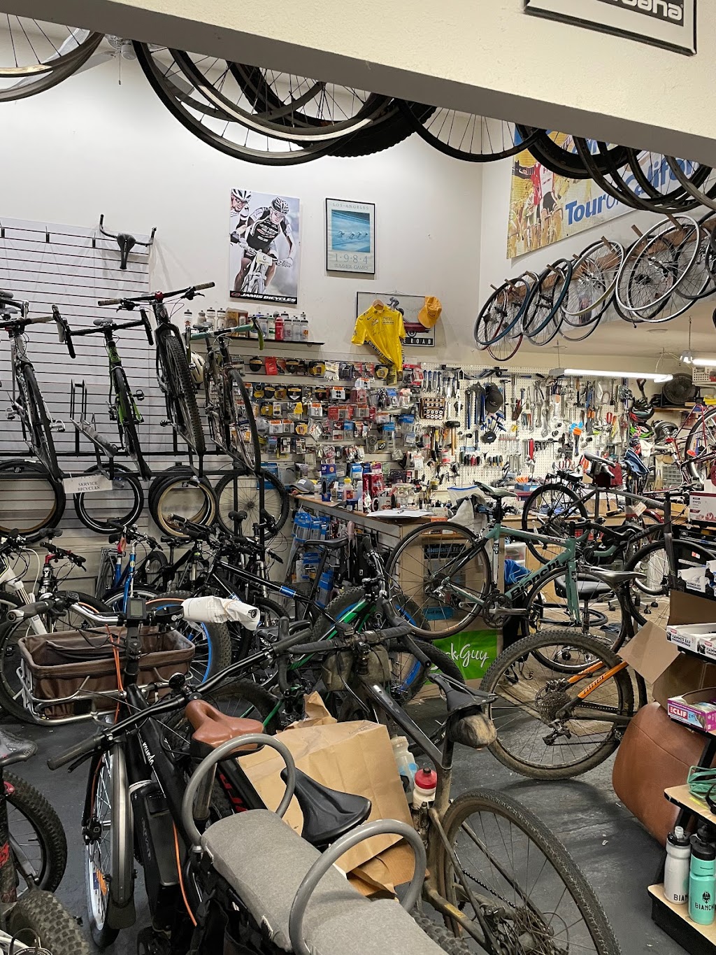 Breaking Away Bicycles Inc | 7 Ross Common, Ross, CA 94957, USA | Phone: (415) 461-2959