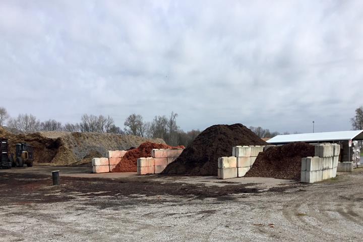 Red River Mulch, Carports & Nautical Decor | 9501 Russellville Rd, Guthrie, KY 42234, USA | Phone: (270) 483-1051