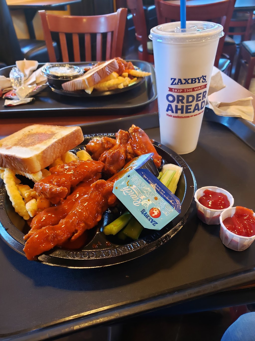 Zaxbys Chicken Fingers & Buffalo Wings | 11235 Woodstock Rd, Roswell, GA 30075, USA | Phone: (770) 552-2245