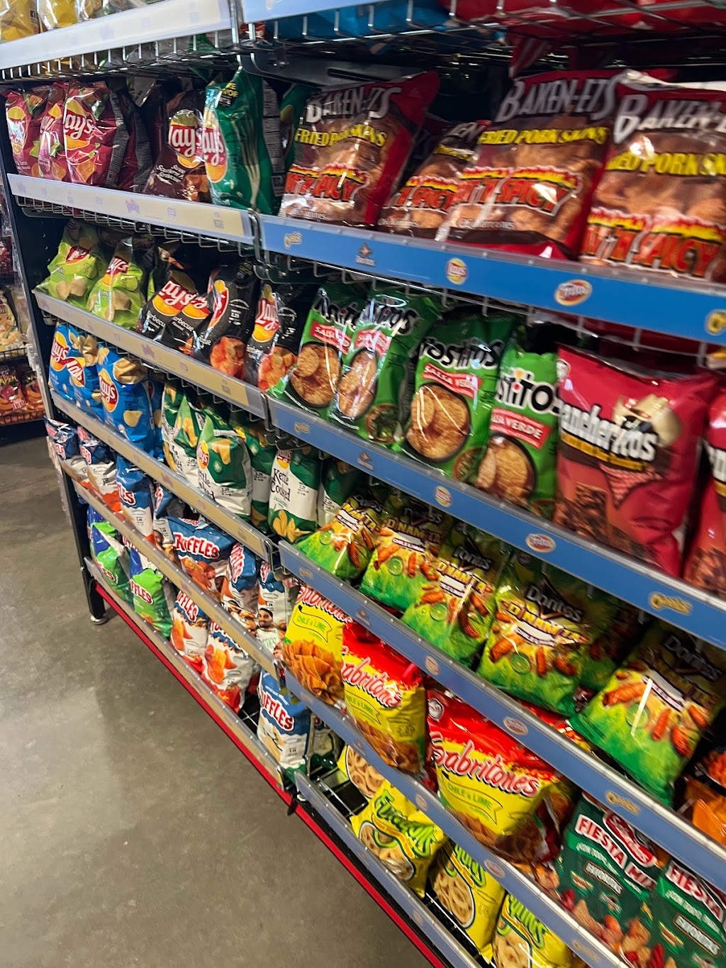 N S Mini Mart | 951 W Teapot Dome Ave, Porterville, CA 93257, USA | Phone: (559) 781-1059