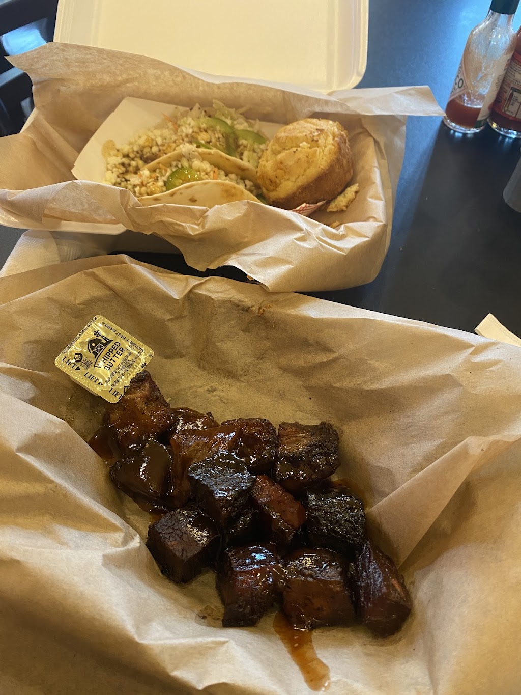 The Burnt End | 101 E Market St, Red Bud, IL 62278, USA | Phone: (618) 282-2271