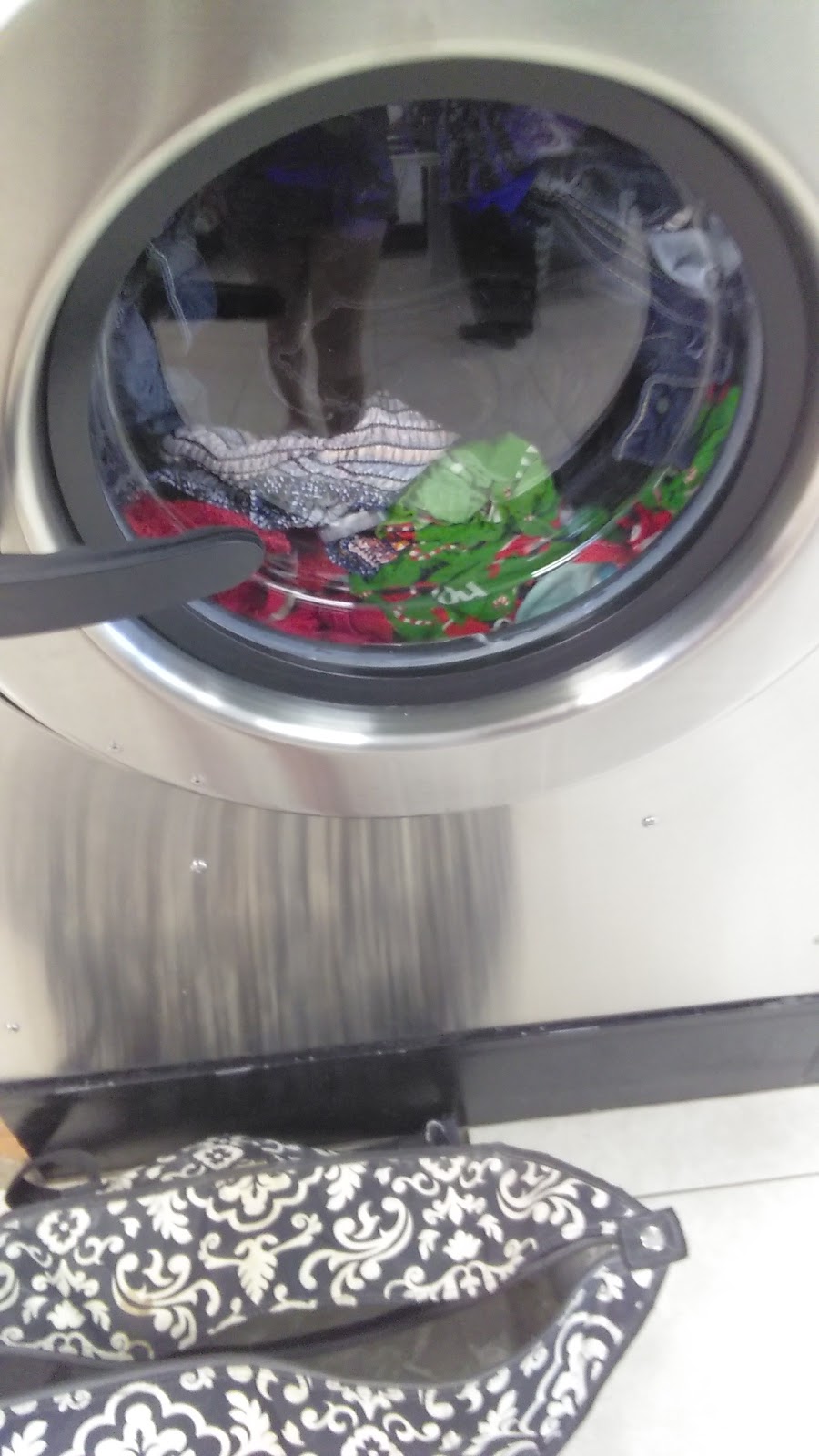 GJL Coin Laundry | 7918 W Sample Rd, Margate, FL 33065, USA | Phone: (954) 752-1378