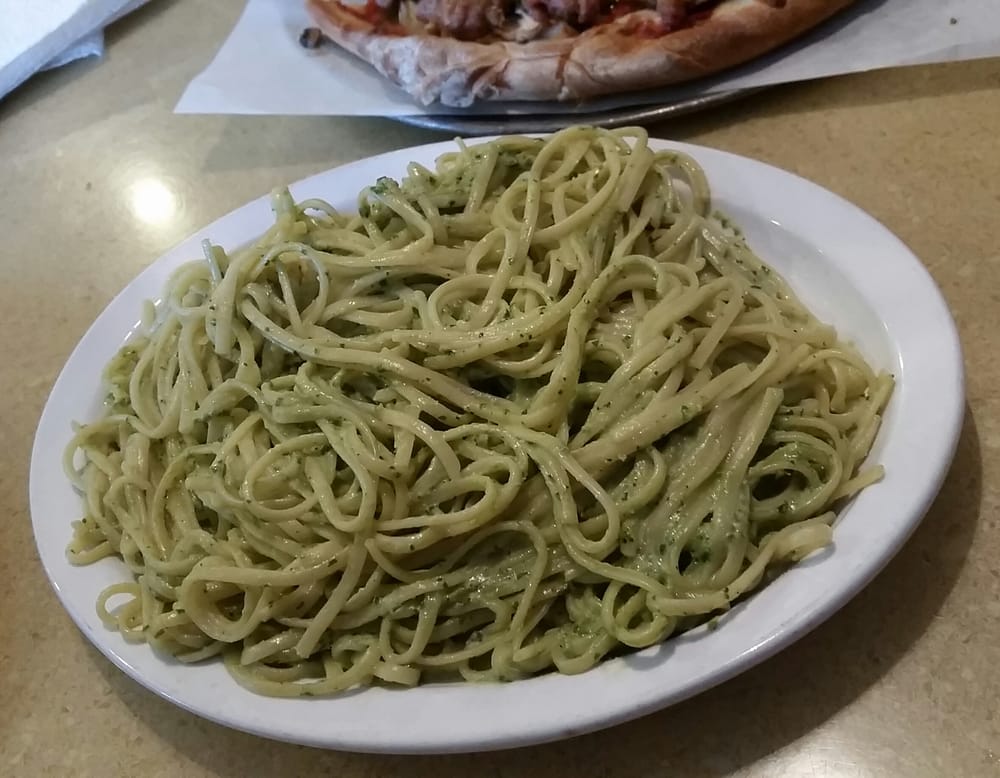 Gondola Pizza | 15840 Imperial Hwy., La Mirada, CA 90638, USA | Phone: (562) 943-8840