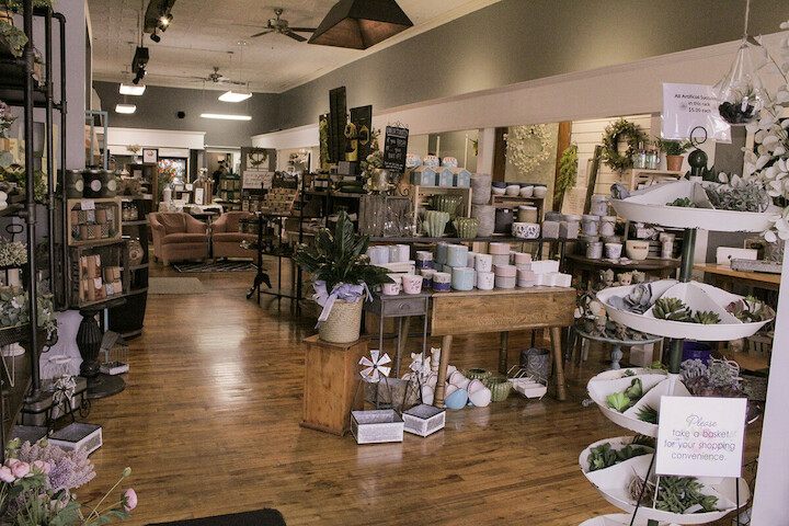 Fields of Grace Floral Boutique | 224 W Market St, Bluffton, IN 46714, USA | Phone: (260) 824-3837