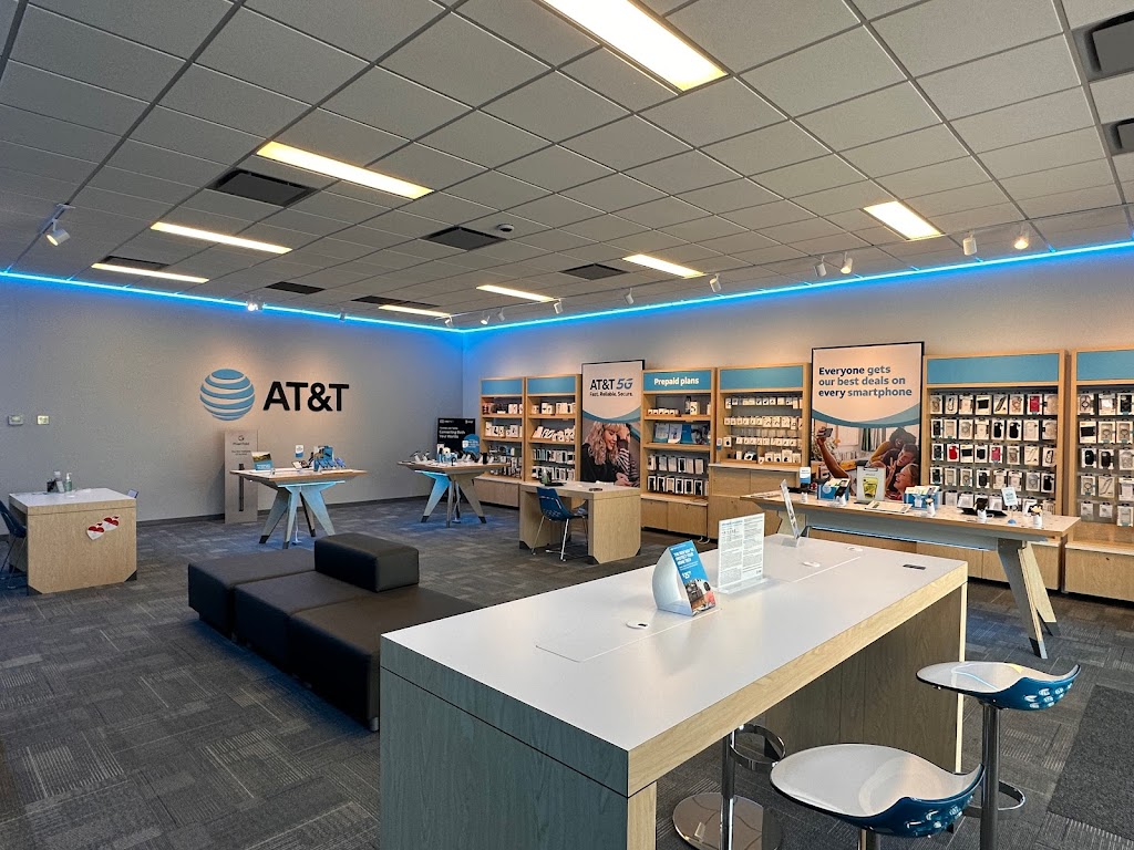 AT&T Store | 1004 Sugarbush Dr, Ashland, OH 44805, USA | Phone: (419) 293-5174