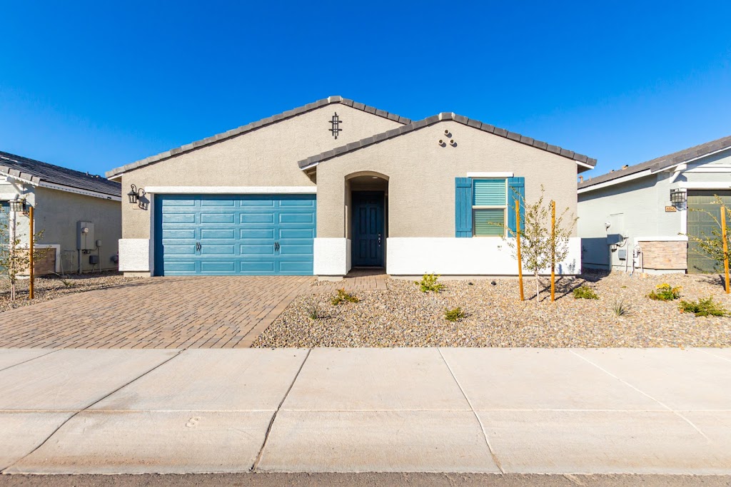 Eva Madrigal, Realtor | 830 S Higley Rd, Gilbert, AZ 85296, USA | Phone: (480) 294-4708