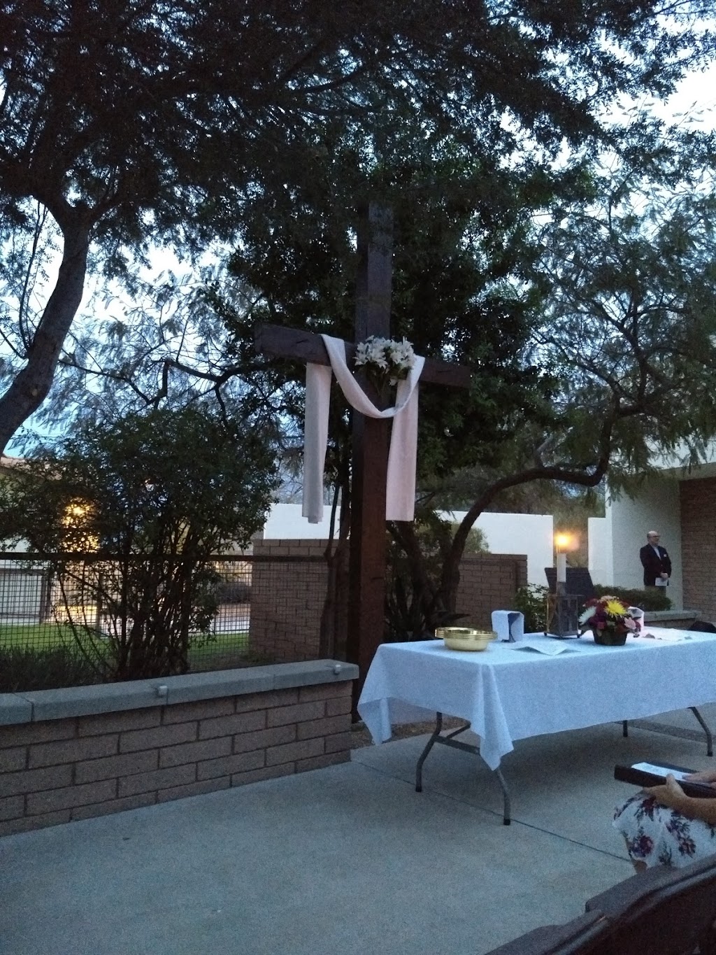 Love of Christ Lutheran Church | 1525 N Power Rd, Mesa, AZ 85205, USA | Phone: (480) 981-6199