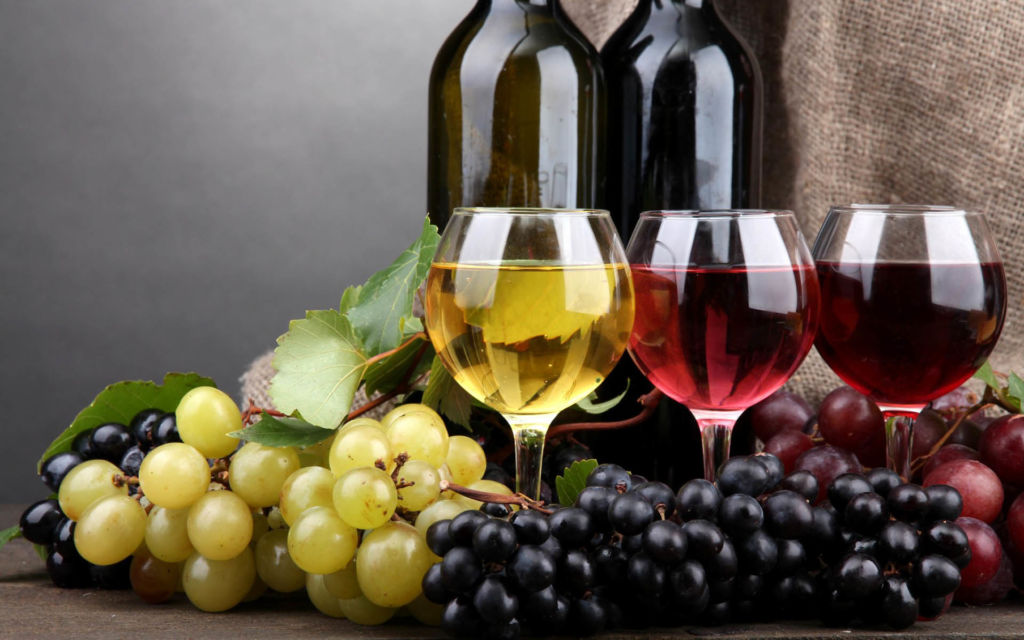 Bon Vivant Wine & Brew Smithfield | 1504 S Church St, Smithfield, VA 23430, USA | Phone: (757) 365-0932