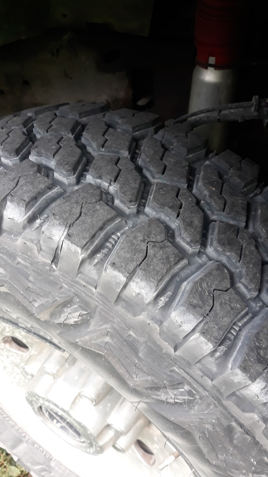 Tire Guy Daves | 21881 Linwood Rd, Linwood, KS 66052, USA | Phone: (816) 896-4540