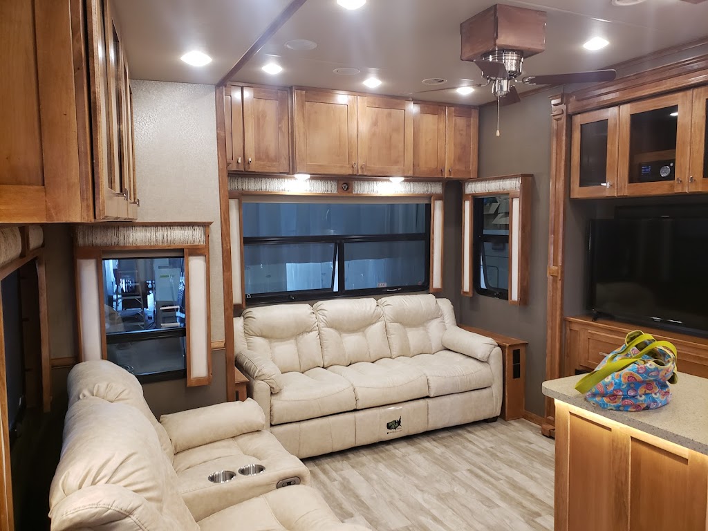 Byerly RV | 295 E 5th St, Eureka, MO 63025, USA | Phone: (636) 938-2000