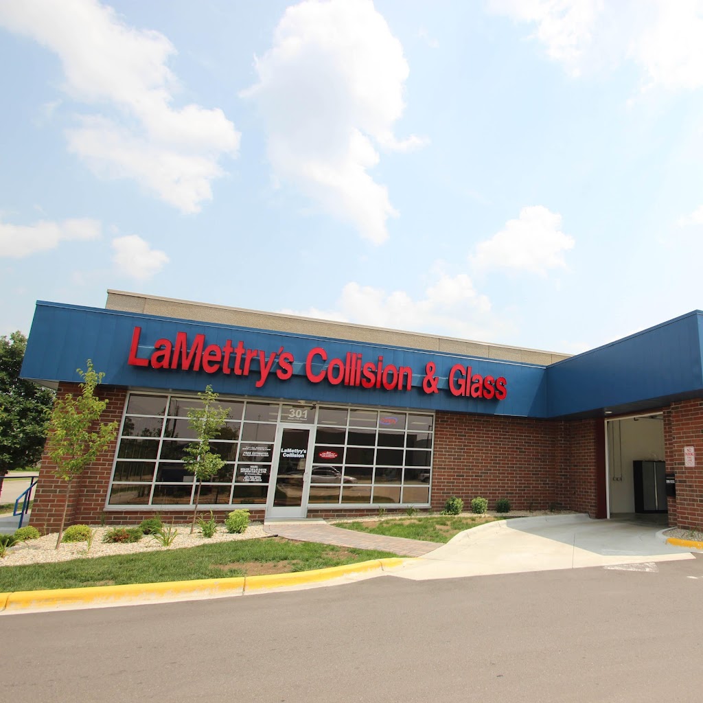 LaMettrys Collision, Inc. | 301 W 77th St, Richfield, MN 55423, USA | Phone: (612) 866-0016