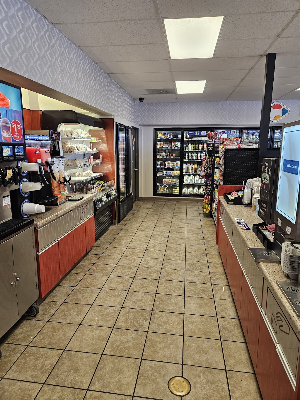 Kwik Shop | 8 N Main St, South Hutchinson, KS 67505, USA | Phone: (620) 663-1014