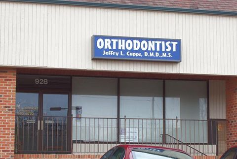 J Cupps DMD MS Orthodontics | 928 Brookwood Center, Fenton, MO 63026, USA | Phone: (636) 349-4970