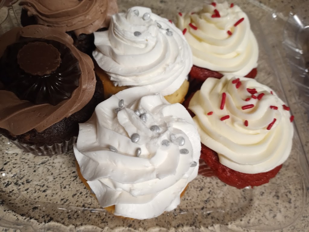 Daisy Cakes | 5200 Lemmon Ave #101, Dallas, TX 75209, USA | Phone: (469) 291-7301