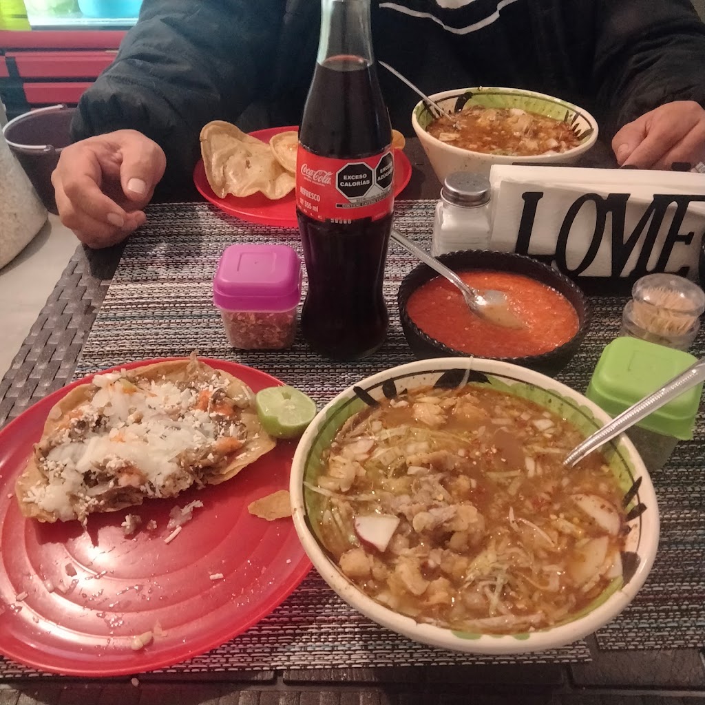 POZOLERÍA LUPITA SUCURSAL ENSENADA | Calle del Sauce esq con Av. Fresno Fraccionamiento, los Encinos, 22819 Ensenada, B.C., Mexico | Phone: 55 3736 9833