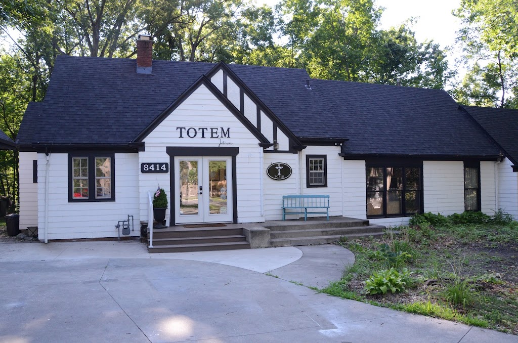 Totem Interiors | 8414 Coldwater Rd, Fort Wayne, IN 46825, USA | Phone: (260) 797-5114