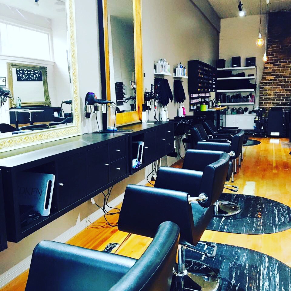 Salon Halloo | 51318 SW Old Portland Rd, Scappoose, OR 97056, USA | Phone: (503) 543-5550