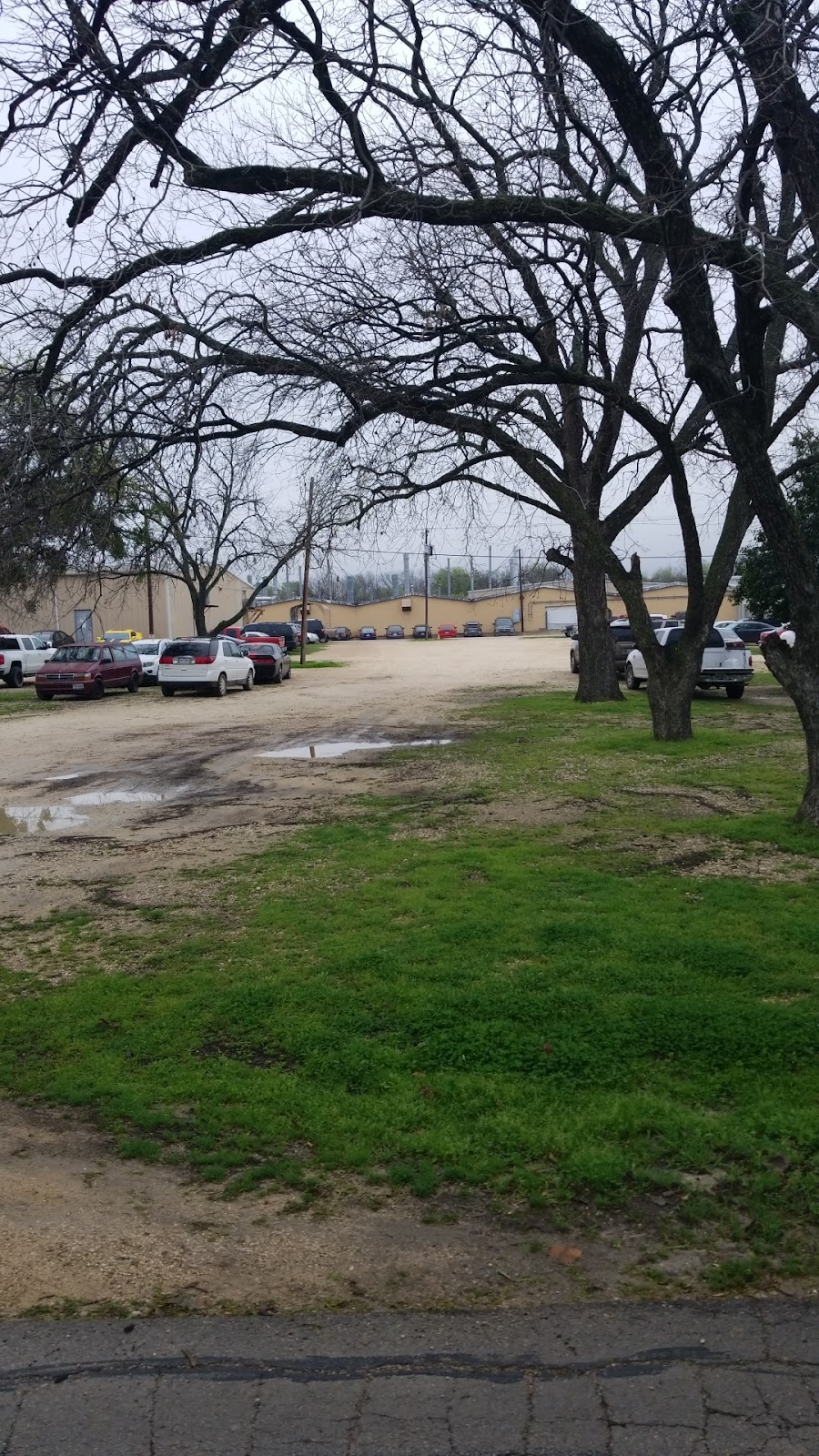 Wisenbaker Builder services | 404 Hawkins St, Hillsboro, TX 76645, USA | Phone: (254) 580-1200