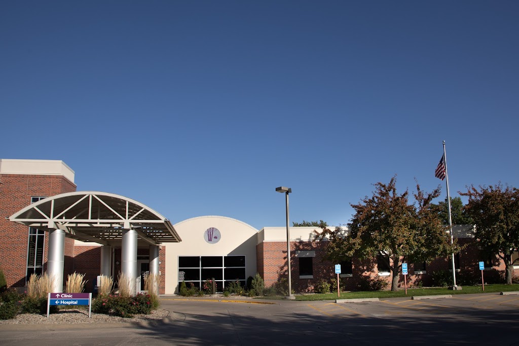 Seward Family Medical Center | 250 N Columbia Ave, Seward, NE 68434, USA | Phone: (402) 643-4800