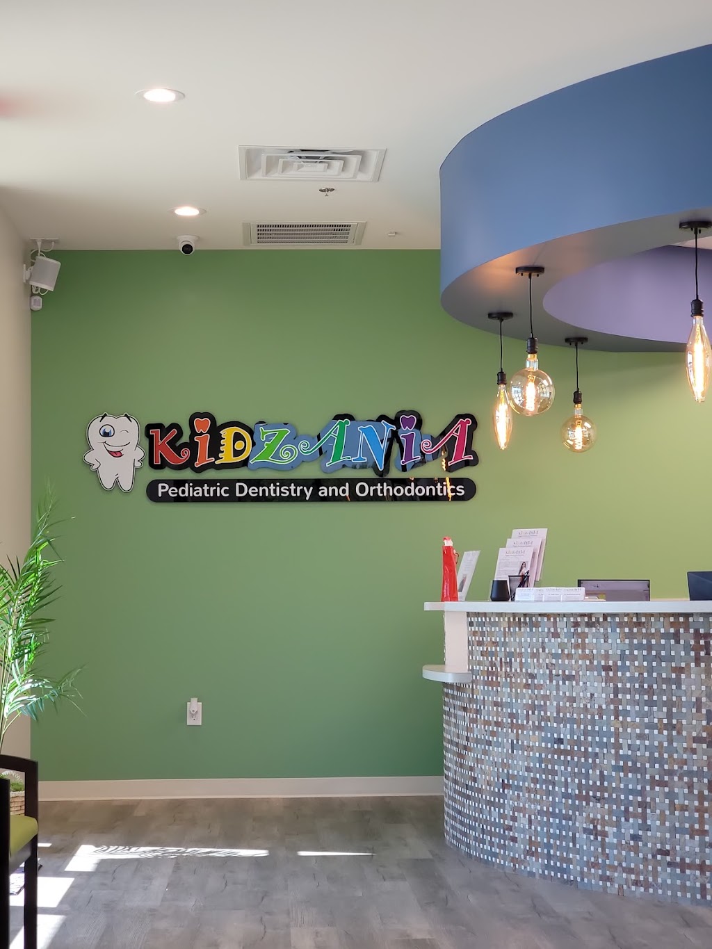 Kidzania Pediatric Dentistry and Orthodontics Forney | 132 Kroger Dr Suite 300, Forney, TX 75126, USA | Phone: (469) 609-2200