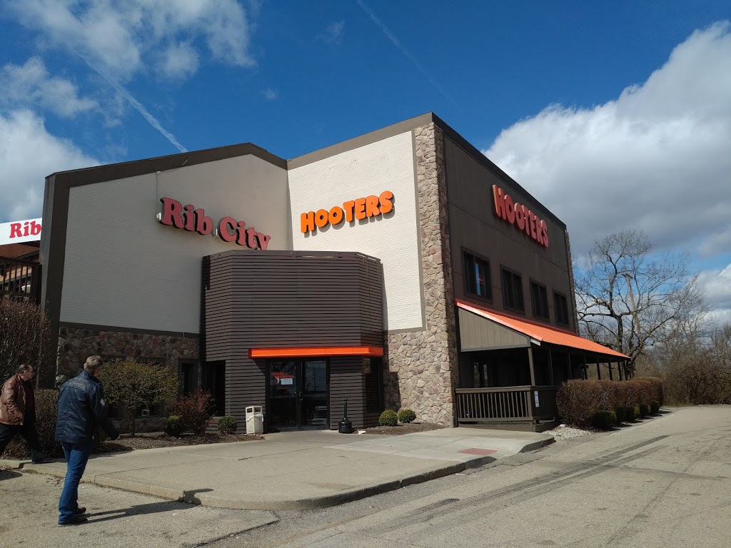 Hooters | 12185 Springfield Pike, Springdale, OH 45246, USA | Phone: (513) 671-2772