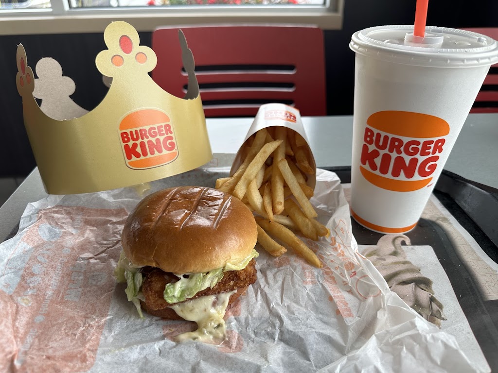 Burger King | 1902 Homer M Adams Pkwy, Alton, IL 62002, USA | Phone: (618) 474-0102