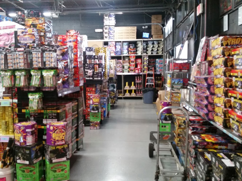 Intergalactic Fireworks | 1480 Lincoln Hwy, Langhorne, PA 19047, USA | Phone: (215) 752-5600